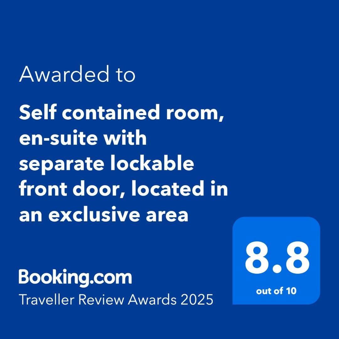 Self Contained Room, En-Suite With Separate Lockable Front Door, Located In An Exclusive Area Wednesbury Luaran gambar